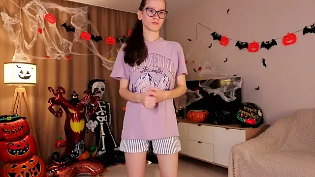 BettyBrowni online show from 11-02-25, 04:09