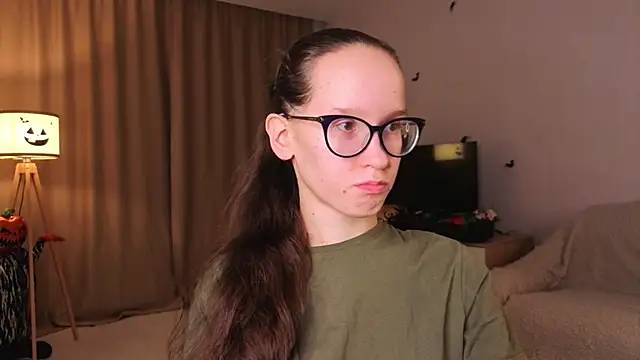 BettyBrowni online show from 11-10-25, 04:17