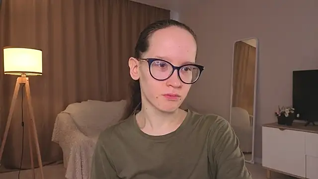 BettyBrowni online show from 05-14-26, 04:03