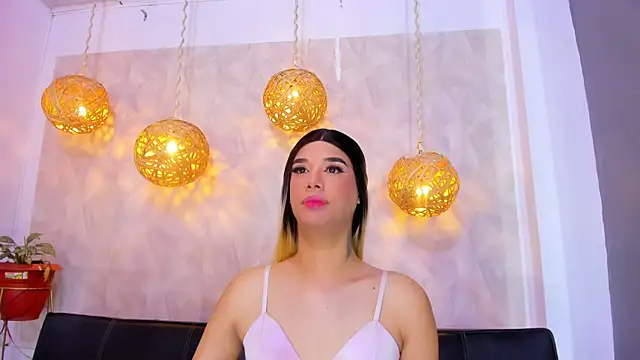 victoria aleia  online show from 12-25-24, 08:28
