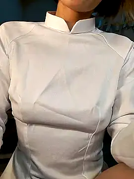 Snapshot of Kami_gaam chatting on 01-08-25, 12:47 Kami gaam online show from 01-08-25, 12:47