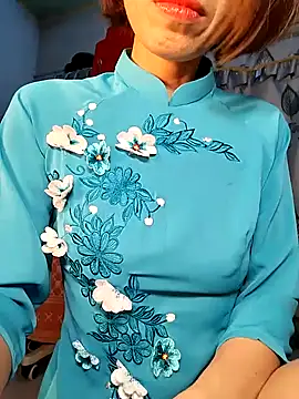 Snapshot of Kami_gaam chatting on 02-03-25, 10:14 Kami gaam online show from 02-03-25, 10:14