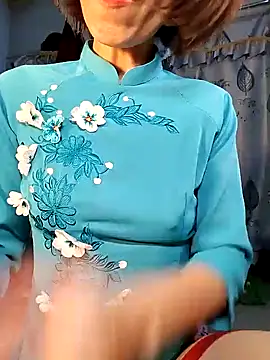 Snapshot of Kami_gaam chatting on 02-13-25, 04:00 Kami gaam online show from 02-13-25, 04:00