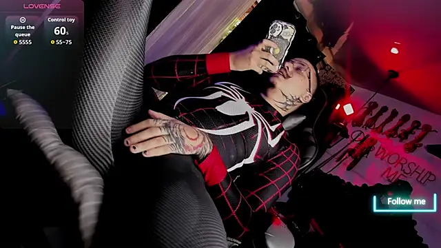 Snapshot of allanhurtss chatting on 10-18-25, 05:14 allanhurtss online show from 10-18-25, 05:14