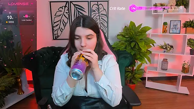 Viola  Shy online show from 02-14-25, 09:21