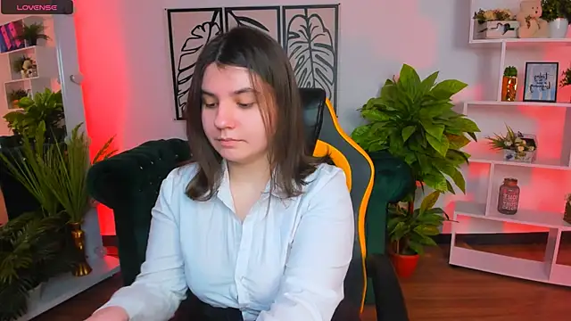 Viola  Shy online show from 03-12-25, 09:03