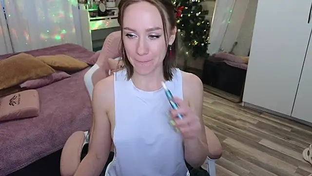 Snapshot of VeronicaRoss chatting on 12-26-24, 07:56 VeronicaRoss online show from 12-26-24, 07:56