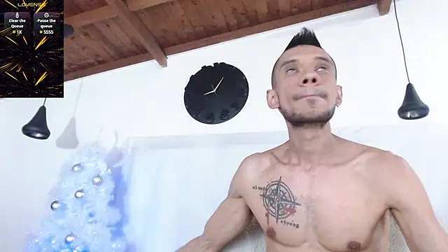 Snapshot of BIGZEHUZ chatting on 12-10-24, 08:27 BIGZEHUZ online show from 12-10-24, 08:27