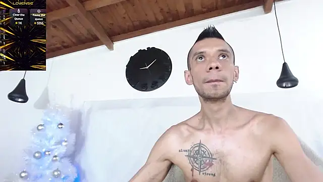 Snapshot of BIGZEHUZ chatting on 12-20-24, 07:28 BIGZEHUZ online show from 12-20-24, 07:28