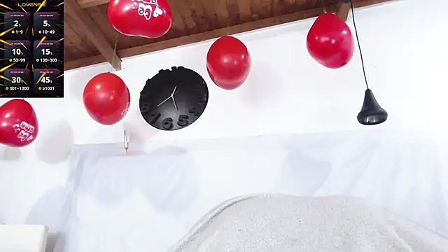 Snapshot of BIGZEHUZ chatting on 02-15-25, 02:47 BIGZEHUZ online show from 02-15-25, 02:47