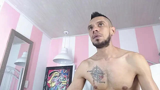 Snapshot of BIGZEHUZ chatting on 03-06-25, 08:19 BIGZEHUZ online show from 03-06-25, 08:19