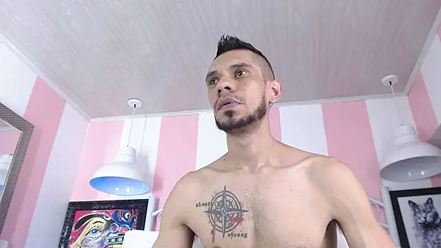 Snapshot of BIGZEHUZ chatting on 03-09-25, 04:49 BIGZEHUZ online show from 03-09-25, 04:49