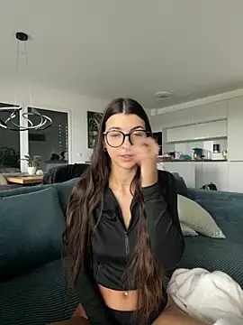 Wildberry  online show from 10-30-25, 08:05