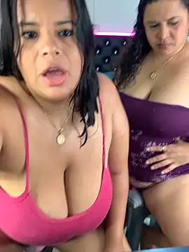 twocurvylatins online show from 02-22-26, 12:12