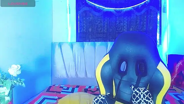 Snapshot of Charlotte_mh chatting on 03-15-25, 10:33 Charlotte mh online show from 03-15-25, 10:33