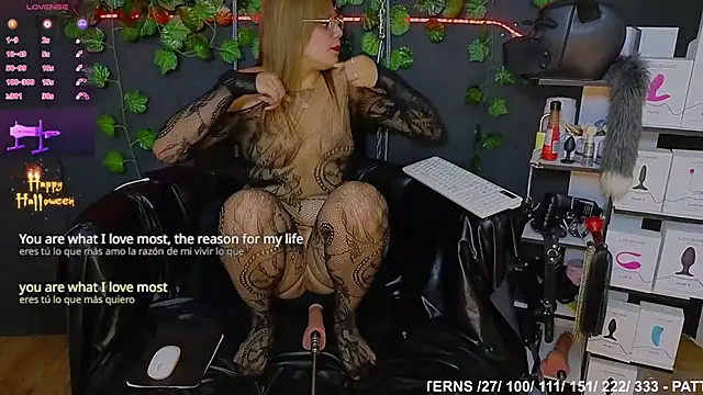 Sweett Mollyy online show from 10-23-25, 03:06