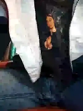 Snapshot of Leonul chatting on 12-01-24, 04:51 Leonul online show from 12-01-24, 04:51