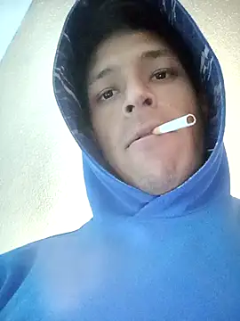 Snapshot of Leonul chatting on 03-04-25, 10:24 Leonul online show from 03-04-25, 10:24