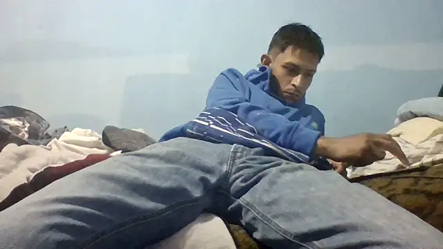 Snapshot of Leonul chatting on 03-13-25, 06:37 Leonul online show from 03-13-25, 06:37