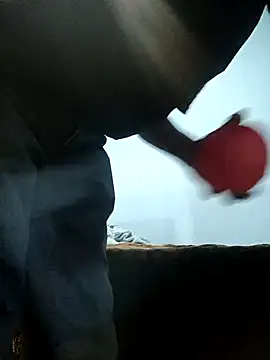 Snapshot of Leonul chatting on 03-23-25, 07:20 Leonul online show from 03-23-25, 07:20