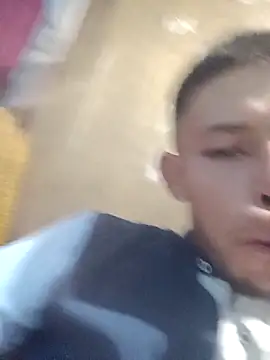 Snapshot of Leonul chatting on 10-15-25, 05:51 Leonul online show from 10-15-25, 05:51