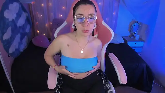 Snapshot of Fernanda__ chatting on 02-01-25, 06:10 Fernanda   online show from 02-01-25, 06:10