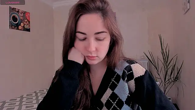 cClandesTina online show from 11-20-25, 12:05