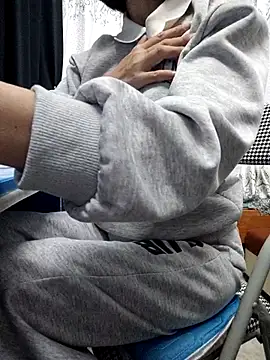 Haralushiaaa online show from 11-29-25, 01:14