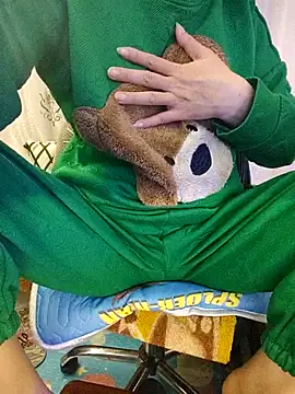 Haralushiaaa online show from 02-08-26, 05:11