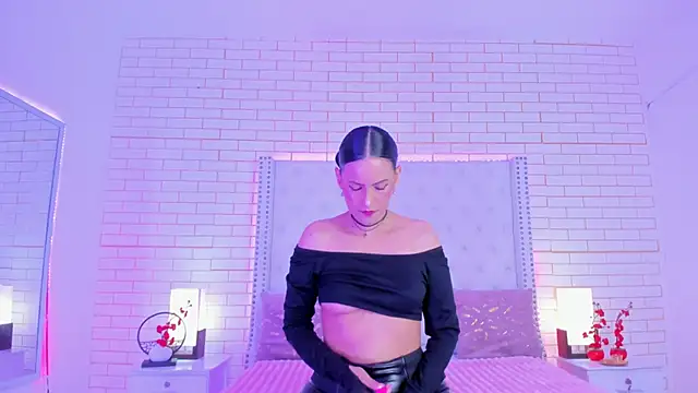 Coco Balenciaga  online show from 03-25-26, 11:49