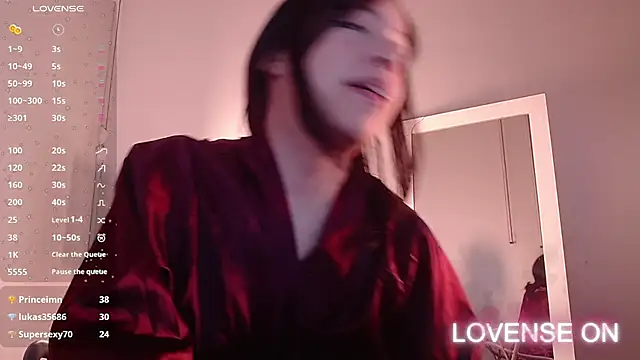 littleebluee online show from 01-10-25, 06:09