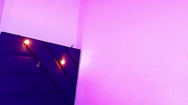 littleebluee online show from 07-28-26, 07:50