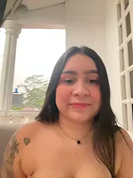 Pretty Isadora online show from 01-25-25, 11:00