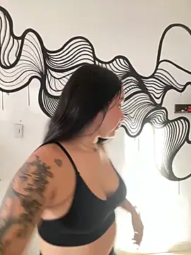 Pretty Isadora online show from 01-27-25, 10:27