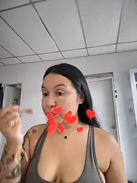 Pretty Isadora online show from 02-05-25, 06:37