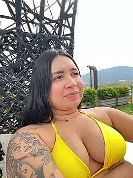 Pretty Isadora online show from 02-06-25, 08:02