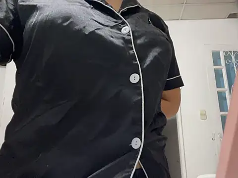 Pretty Isadora online show from 02-20-25, 04:07