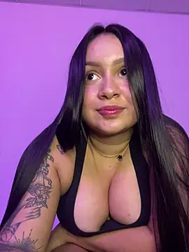 Pretty Isadora online show from 03-15-25, 12:04