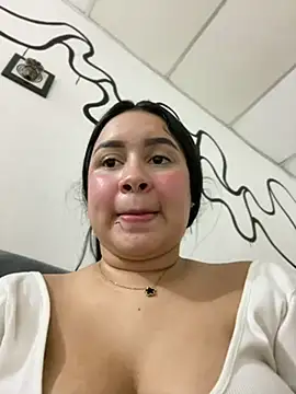 Pretty Isadora online show from 03-15-25, 11:17