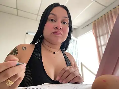 Pretty Isadora online show from 03-16-25, 07:38