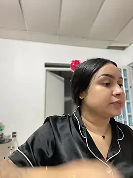 Pretty Isadora online show from 03-20-25, 01:24