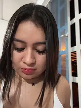 Pretty Isadora online show from 09-23-25, 11:30