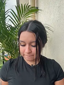 Pretty Isadora online show from 01-16-26, 09:52