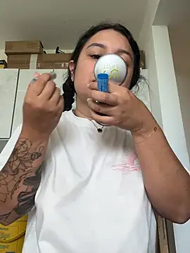 Pretty Isadora online show from 03-07-26, 08:17