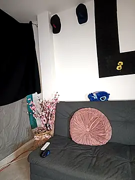 on tefa online show from 09-21-25, 09:05