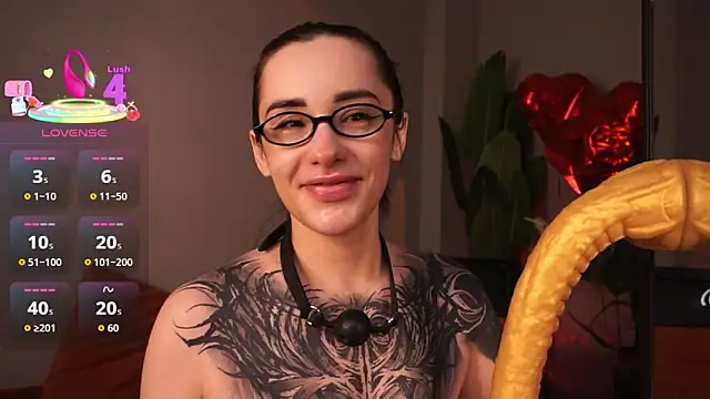 Snapshot of EvaCanton chatting on 02-25-26, 02:10 EvaCanton online show from 02-25-26, 02:10