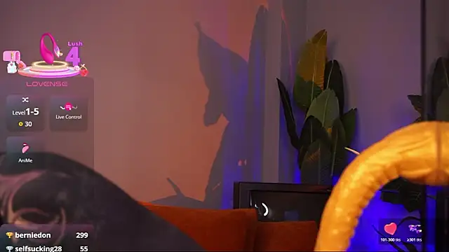 Snapshot of EvaCanton chatting on 03-11-26, 02:06 EvaCanton online show from 03-11-26, 02:06