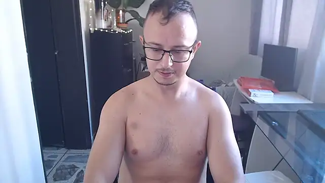 Snapshot of jacob_strokes01 chatting on 07-14-26, 01:39 jacob strokes01 online show from 07-14-26, 01:39