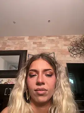 Snapshot of maddisonblush chatting on 09-20-25, 04:08 maddisonblush online show from 09-20-25, 04:08