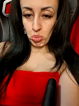 Snapshot of loryyy_sexyyy chatting on 04-19-26, 06:21 loryyy sexyyy online show from 04-19-26, 06:21
